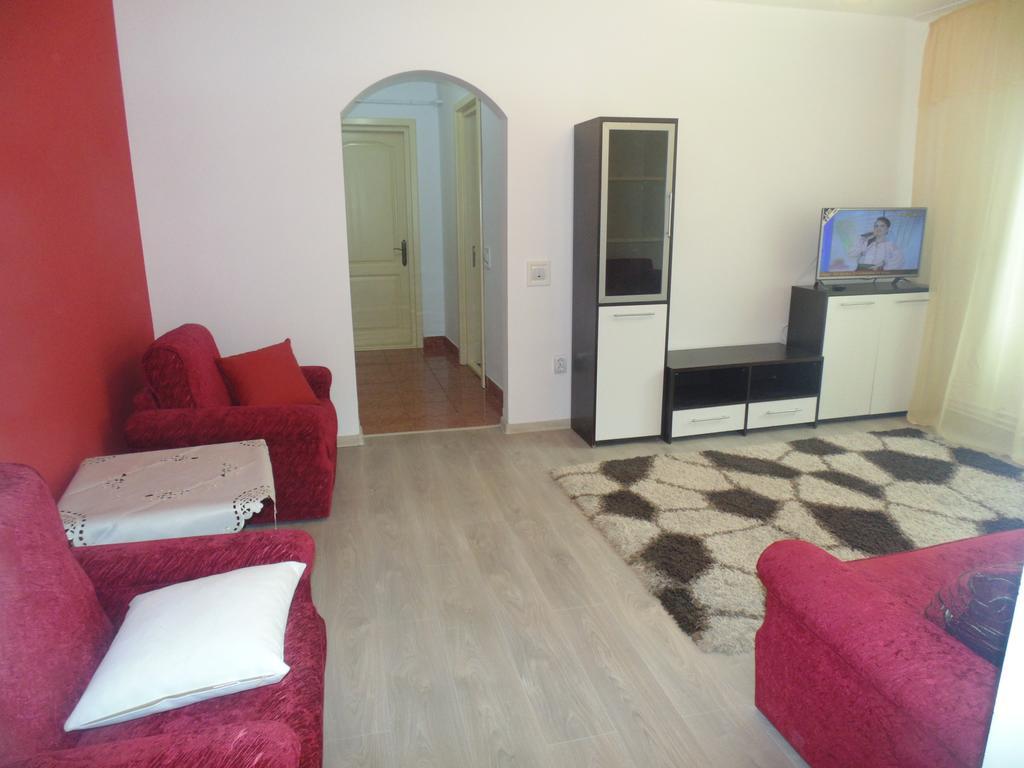 Lary Apartament سوتْشافا الغرفة الصورة